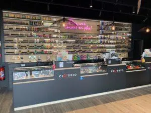 LE MERCHANDISING POUR UNE BOUTIQUE E-CIGARETTE AU TOP